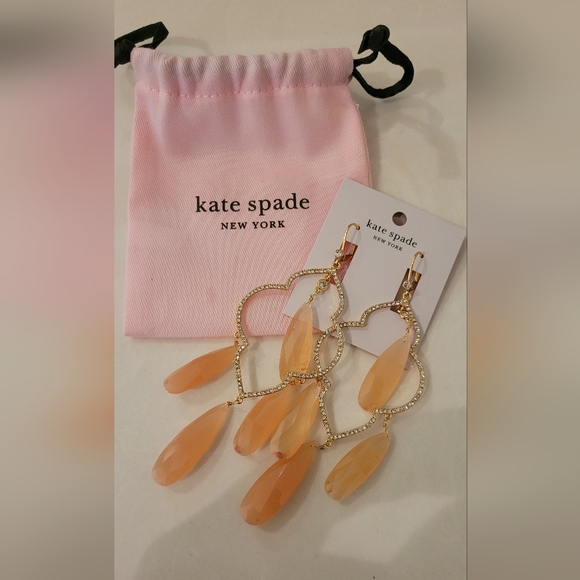 NWT 🔶️Lantern Gems Chandelier Earings - Picture 2 of 6